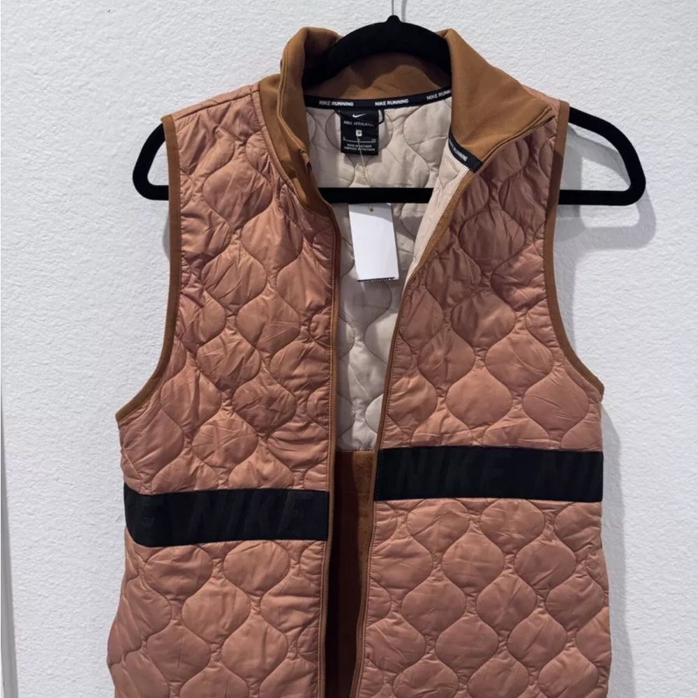 Nike Running Vest Aerolayer Womens BV3869 Brown Burnt Sienna Small